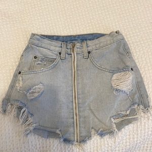 Carmar Zipper denim mini skirt sz 25